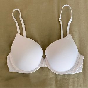 Victoria Secret t-shirt push up bra